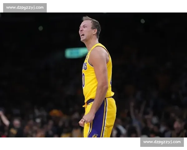 2009年NBA季后赛火箭对湖人首战回顾防守鏖战与关键转折的经典一役 2009年NBA季后赛火箭对湖人首战回顾防守鏖战与关键转折的经典一役